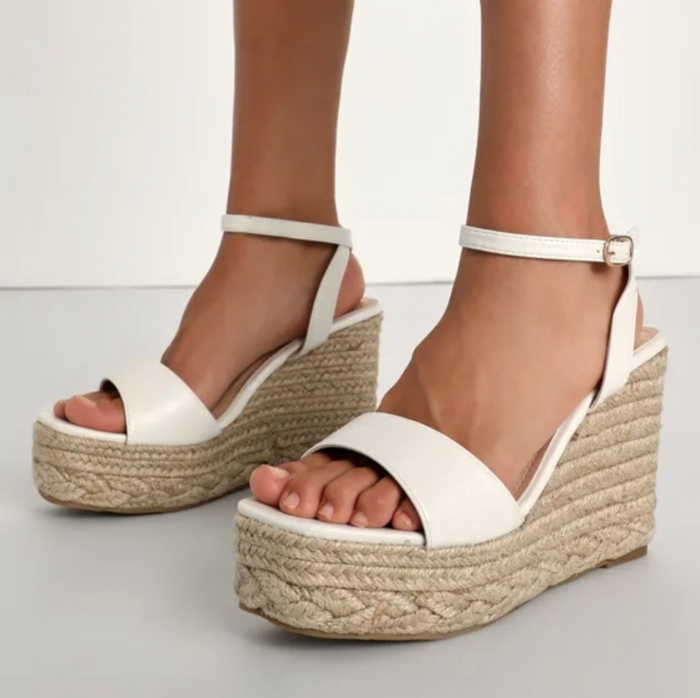 Lulu's Ankle Strap Espadrille wedge Sandal Size 7 white Brand New ( Ss2 )